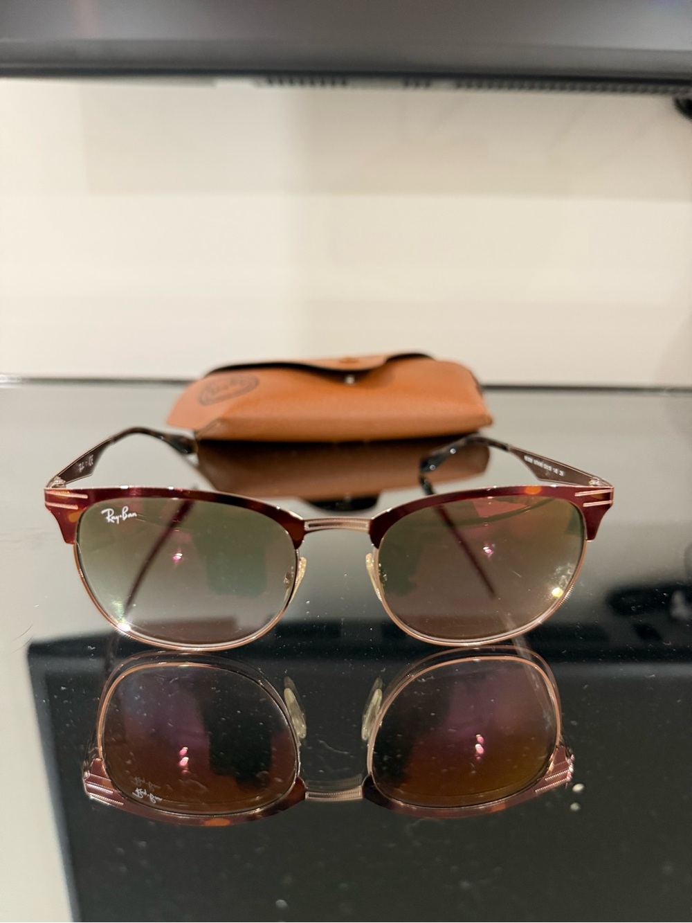 Ray-Ban Clubmaster Sunglasses in Burgundy with Green Lenses